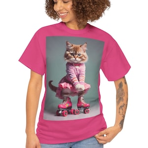 T-shirt with cat, cat shirt, shirt with cat, shirt with cat picture gift for cat mom T-shirt with funny cat gift cat picture