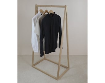 Kleiderständer handgefertigt aus massivem Eichenholz - Kleiderschrank - Garderobe -