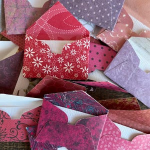 Enveloppes et cartes minuscules rouge rose violet | Notes d'amour | Ensembles de papeterie | Mots d'encouragement | Notes de fée des dents