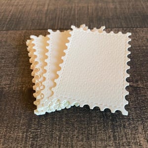 Faux blancs de timbres-poste | Vierges de timbres-poste Kraft ! Blancs de timbres-poste aquarelle | Journaux indésirables | Technique mixte | Collage