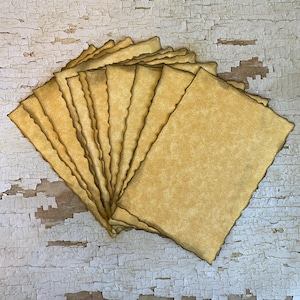 Rectangles de papier parchemin à bords rugueux | Journaux indésirables | Fabrication de cartes | Technique mixte | Éphémères vintage | Papier parchemin effet bords brûlés