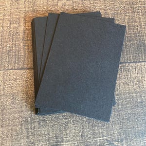 Cartes vierges noires pour artistes techniques mixtes | Blancs techniques mixtes noirs | Blancs ATC noirs | Ebauches standard ATC | Technique mixte | 210 g/m²