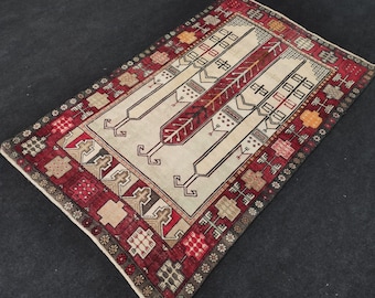 Alfombra Oushak de lana hecha a mano: alfombra turca vintage (1,33 x 2 m)