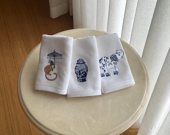 Set di 3 asciugamani per ospiti turchi in stile Chinoiserie ricamati, asciugamani da dito, decorazione per bagno, bagno blu e bianco, regalo per l'inaugurazione della casa.