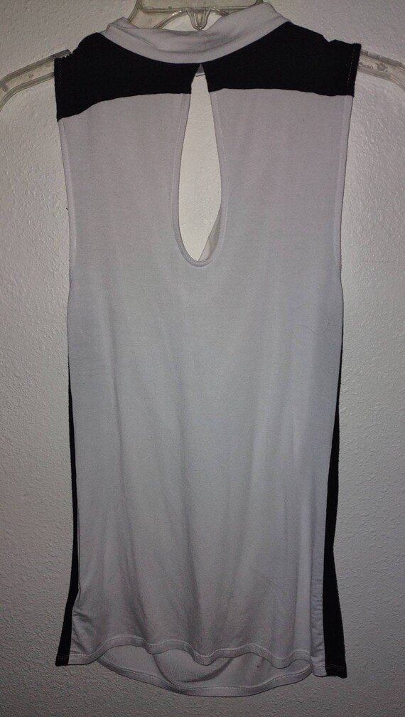 Ladies black and white tank top from Bisou Bisou … - image 2