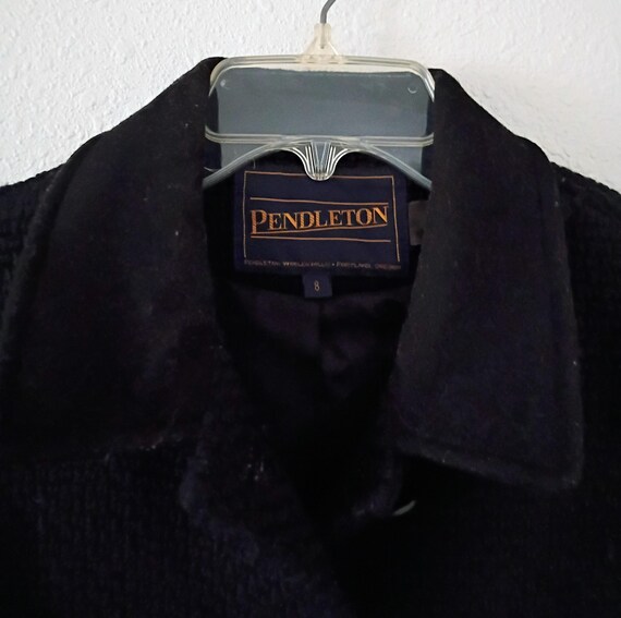 Women's black 5 button wool Pendleton coat size 8 - image 4
