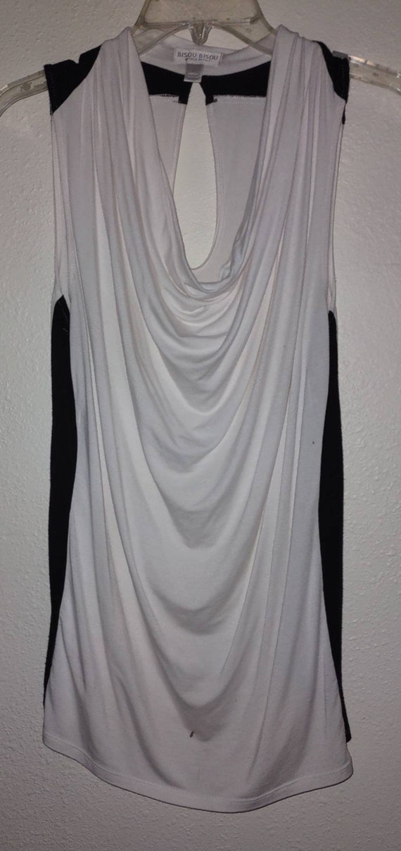 Ladies black and white tank top from Bisou Bisou … - image 1