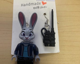 Judy Hopps met radio-minifiguuroorbellen