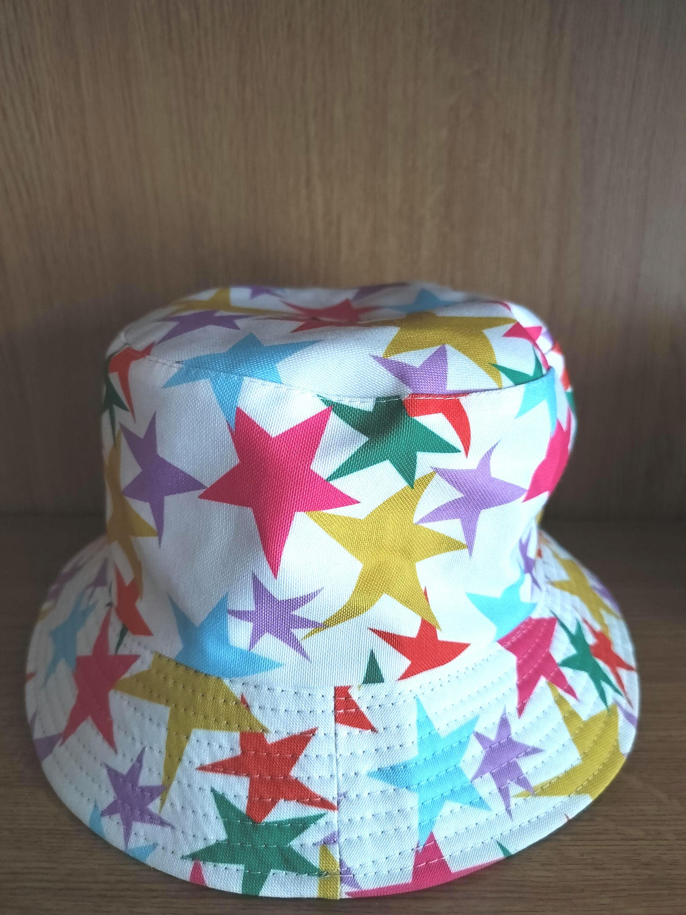 Colourful Stars White Bucket Hat Unisex One Size 100% Cotton  display picture 1