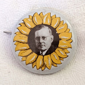 Alf Landon 1936 Presidential Campaign Pinback Button - Vintage 1972 reissue of 1 1/8-inch Republican presidential campaign political pin