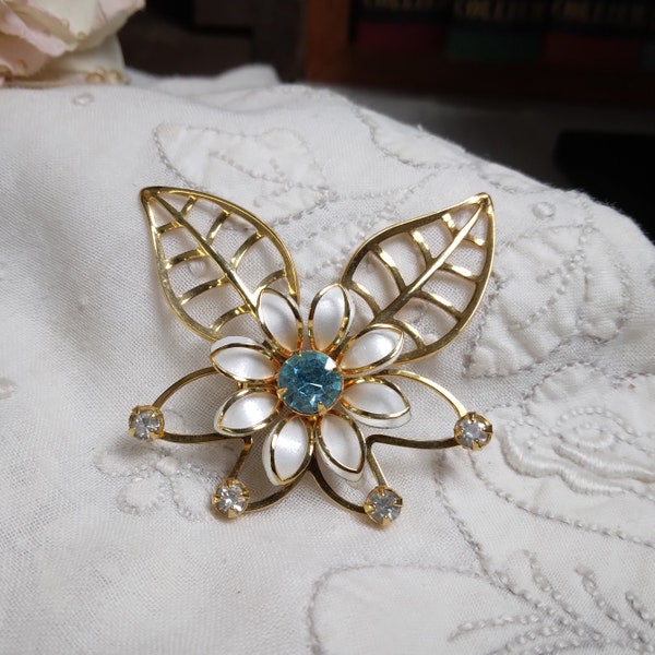 Vintage Blue Rhinestone, White Enamel Flower Brooch Pin | Unsigned ~ ? B&N / Bugbee and Niles ? | Beautiful MCM Costume Jewelry