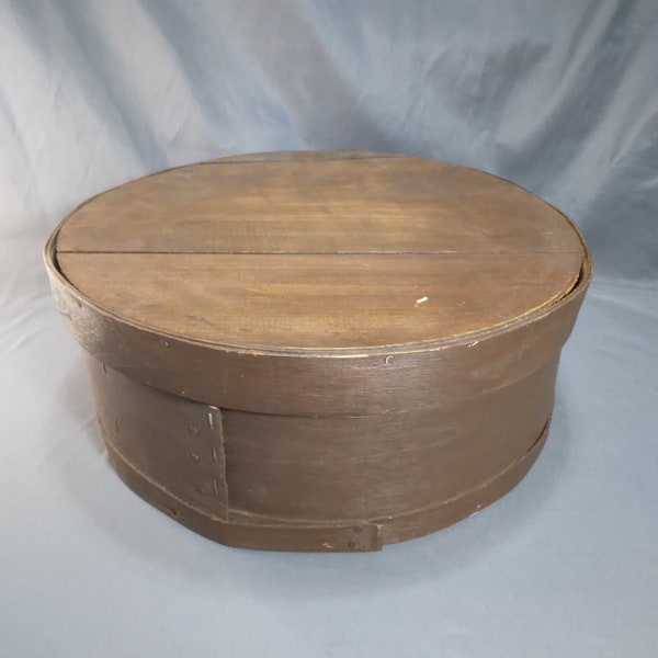 Primitive Round Wood Pantry / Hat / Cheese Box  "Dry Box" |  Vintage/Antique 15" Lidded Farmhouse Chic with Yellow Quilted Liner