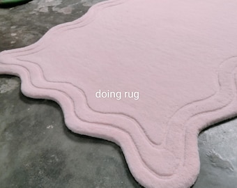 Hand-tufted Pink Wool Area Rug: Soft New Zealand Wool, Modern Wavy Design