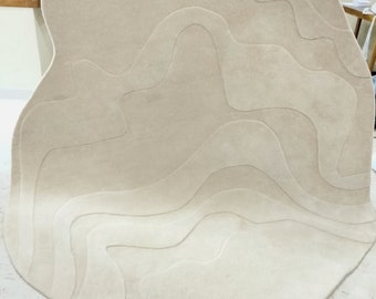 Hand-Tufted New Zealand Wool Rug, Neutral Beige Irregular Shape, High-Low Pile