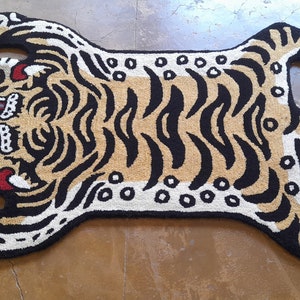 Handmade tufted tiger rug Tibetan tiger rug Animal print rug animal carpet animals pelt rug for living room, bedroom, kids room and gifts us