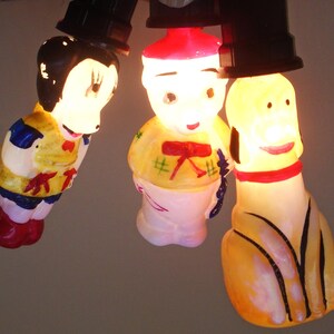 Disney's Minnie Mouse, Pluto and Pig playing fiddle vintage Milk glass Christmas light c-6