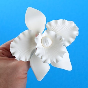 White Orchid Sugar Flower Cake Topper | Gum Paste Flowers for Cake Decorating Wedding Cakes, Birthday Cake, and Anniversary Cakes