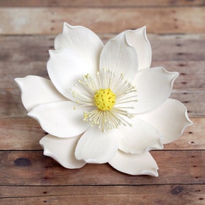 Lotus Sugar Flower Cake Topper | Gum Paste Flowers for Cake Decorating Wedding Cakes, Birthday Cake, Cupcakes, and Anniversary Cakes
