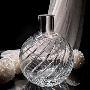Baccarat Crystal Cyclades 7-Inch Vase