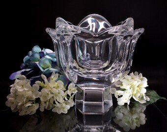 Orrefors Crystal Footed Bowl, Lily, Designed by Olle Alberius