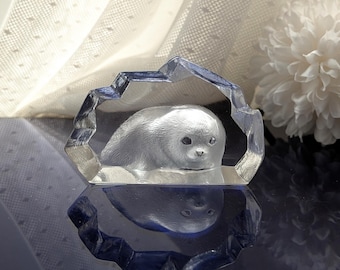 Mats Jonasson Crystal Miniature Baby Seal Paperweight