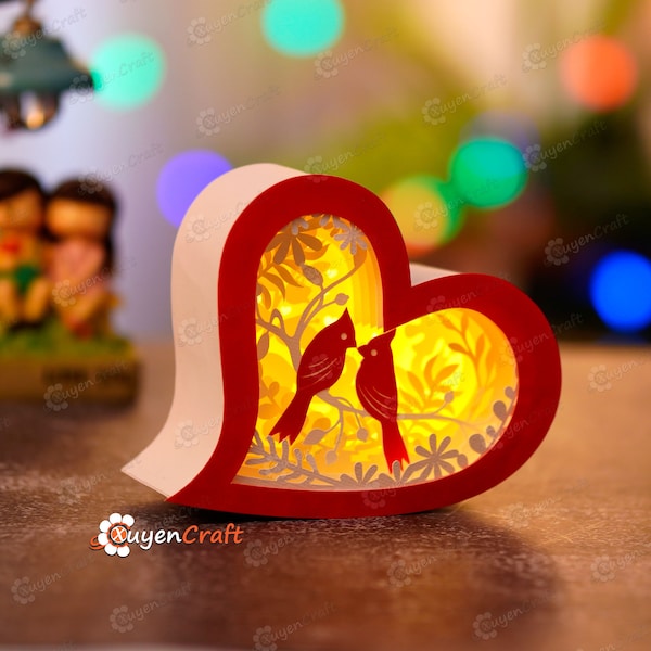 Cardinal Bird Couple Cute Heart Lanterns Shadow Box SVG pour les projets Cricut Bricolage artisanat de la Saint-Valentin - Décoration de lampe DIY - Modèle de découpe de papier