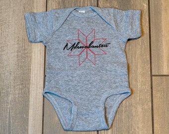 Body de bebé Mdewakanton en gris jaspeado