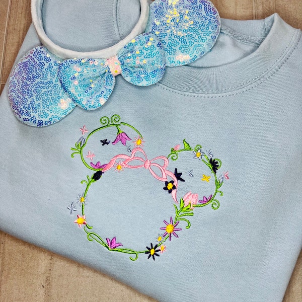 Minnie Mouse wreath - embroidered  Jumper/Sweatshirt. Disney inspired - unisex - spring clothing - Minnie Mouse - Disney jumper