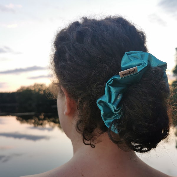 Ozean Satin Scrunchie