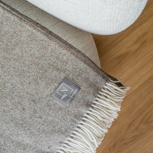 Premium cashmere merino blanket in brown. Luxury blanket merino cashmere wool throw. High quality wool sofa throw blanket. Soft bed blanket