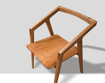 Honda. Minimalista, inspirado en mediados de siglo, sólido cherry dining / silla de escritorio