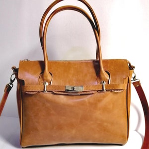 Sac à main de luxe en cuir véritable - Sac à bandoulière et sac à bandoulière élégants - Cadeau parfait pour les femmes - Couleur camel - Cuir végétalien souple