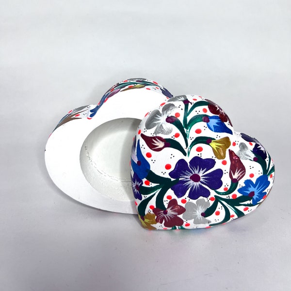 Jewelry Box Alejero, with Flowers Mexico HandCraft Corazon Mexicano Pintado wood Hand Painted