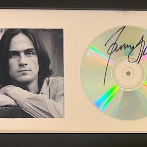 RARE - Taylor Swift Autographed EVERMORE CD - Still Sealed RARE - Taylor Swift Autographed EVERMORE CD - Still Sealed