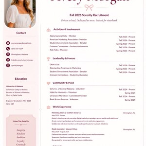 Puede incluir: Una plantilla de currículum para Avery Morgan que incluye un retrato, datos de contacto, educación y experiencia. El documento presenta encabezados para actividades, liderazgo, servicio comunitario y experiencia laboral en tonos rosa y blanco.