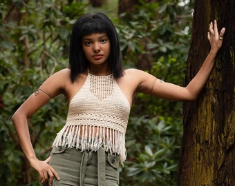 Haut court à franges au crochet - vêtements de festival licou bohème bohème fait main naturel bio lutin festival dos nu fée franges