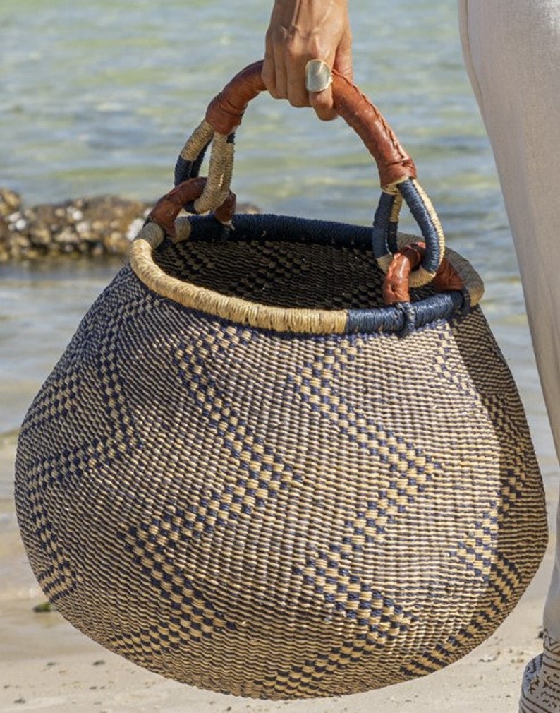 SAVANNAH ZIGZAG ROUND Basket Handmade African Artisan Round Storage Unique Market Gift Exquisite Basket image 3