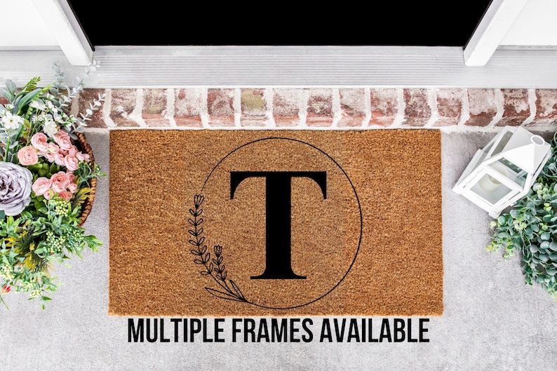 Custom Doormat with Last Name Letter, Last Name Doormat, Initial Doormat, Wedding Gift, Anniversary Gift, Custom Doormat, Elegant Doormat
