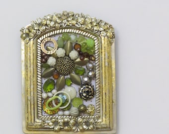 JEWELRY ART/Jewelry Art Collage/ Framed Vintage Memory Keepsake/ Collage/ Gold Frame with embellishments