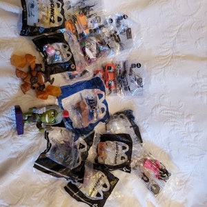 Grab bag unopened kids meals toys