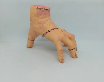 Elprico La Chose Famille Addams Main, Family Thing Hand,Fake Hand Toys from  Wednesday Things Hand Model for Home Decor