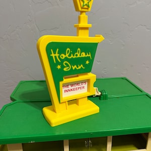 3D Printed Replacement Sign and Inserts for Vintage Hotel Playset