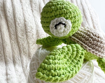 Cadeau de tortue  pour maman cadeau fait à la main personnalisé grossesse Crochet jouet bébé douche cadeau fait à la main