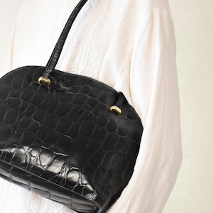 Vintage 70er Jahre Italienische Kroko Leder Umhängetasche | Kuppelförmig dunkelgrün | Luxushandtasche mit langem Top-Griff | Elegant Strukturiert
