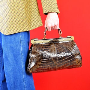 Luxury Italian Vintage 60s 70s Leather Trapeze bag Designer Handbag Brass Frame Bag Top Handle Bag Doctor Antique Bag image 3