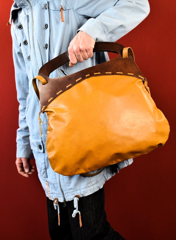 70s Handmade Italian Yellow Leather Shoulderbag -… - image 4