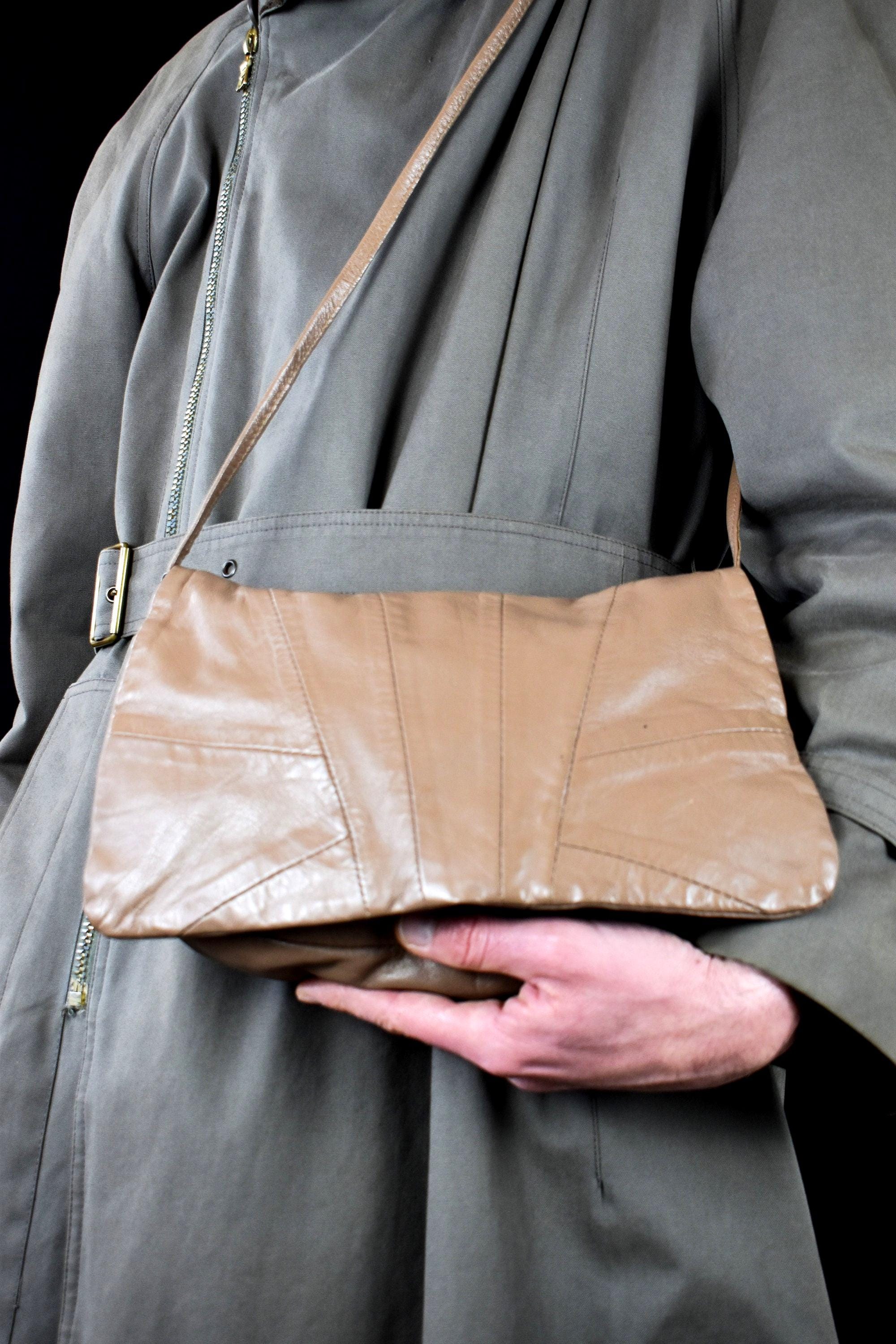 Y2K Leather Saddle Bag | 90s Taupe Crossbody Shoulderbag | Slouchy