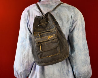 SEVEN 80s Italian Vintage Backpack - Khaki 80s Bag - Vintage Purse - Luxurious funky Italian Bag - Grey Sports Bag - Rucksack
