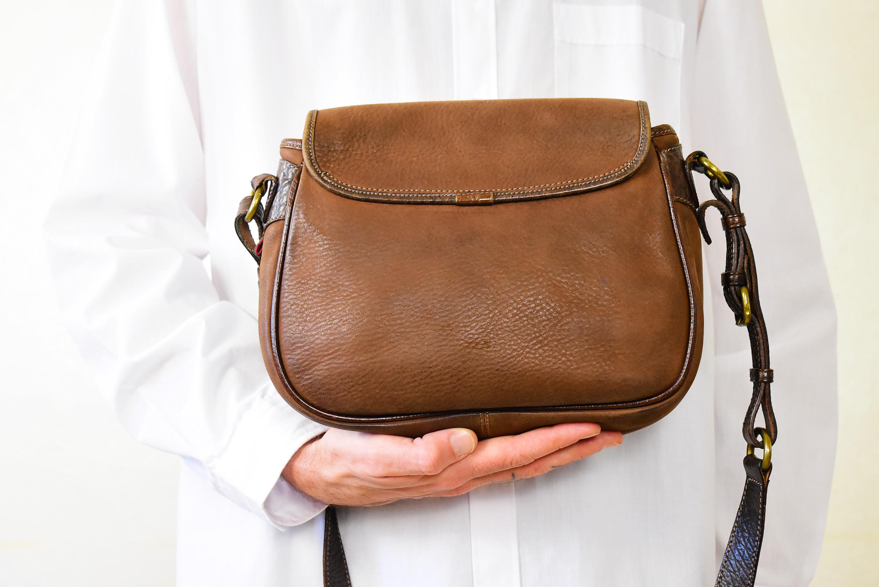 Handmade 70s Italian Thick Leather Crossbody Satchel: Daniel & Bob