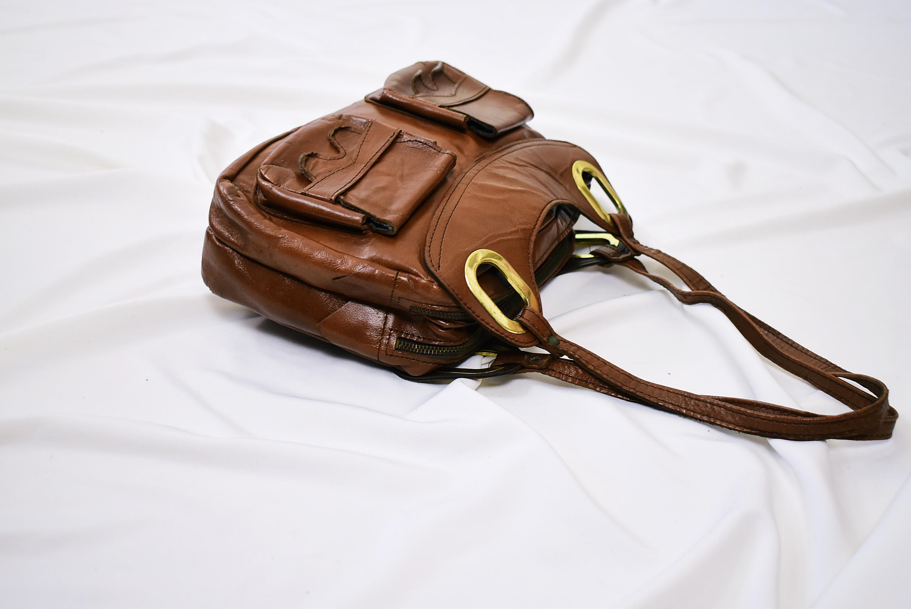 vintage サッチェルバック フレンチヴィンテージ70年代レザーサッチェル：ソフトコニャック